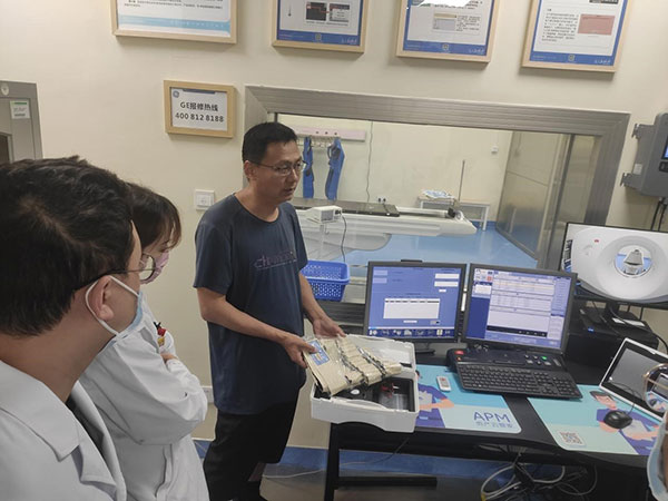 医学装备保障部组织肿瘤放化疗科进行新装呼吸门控系统临床科室培训